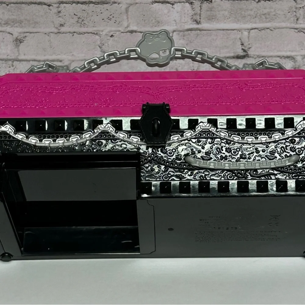 Monster High Authentic Create a Monster Design Lab 2011 Pink Black Coffin Only